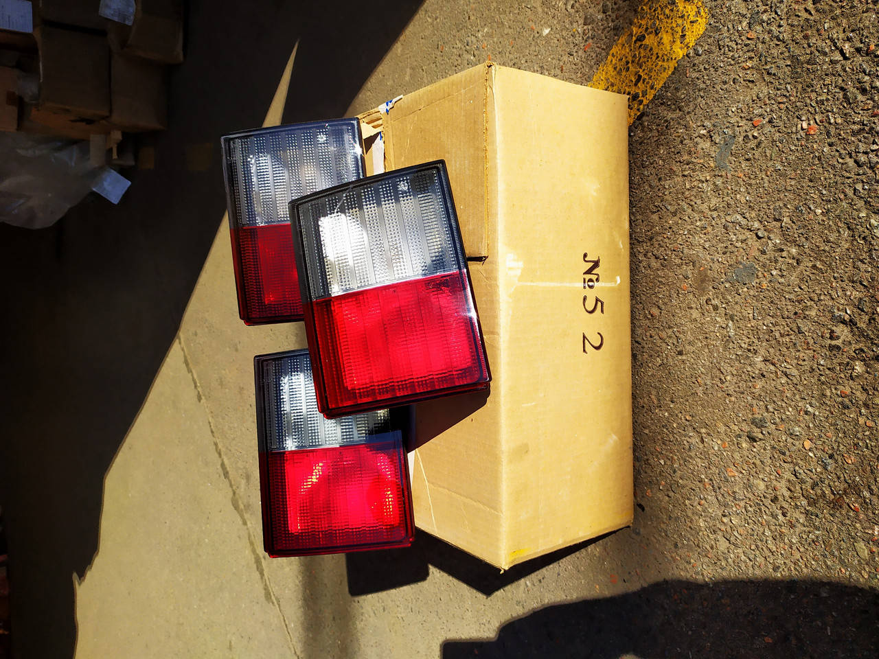 

Фонарь задний правый ваз 2111, универсал, в ляду, оригинал Димитровград