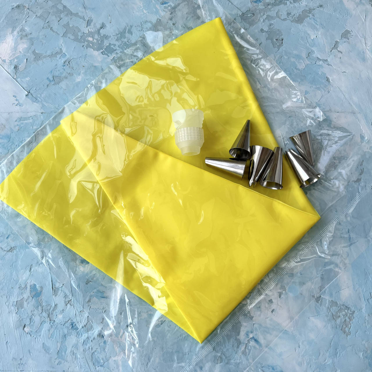 

Набор Силиконовый многоразовый кондитерский мешок + 6 насадок + переходник