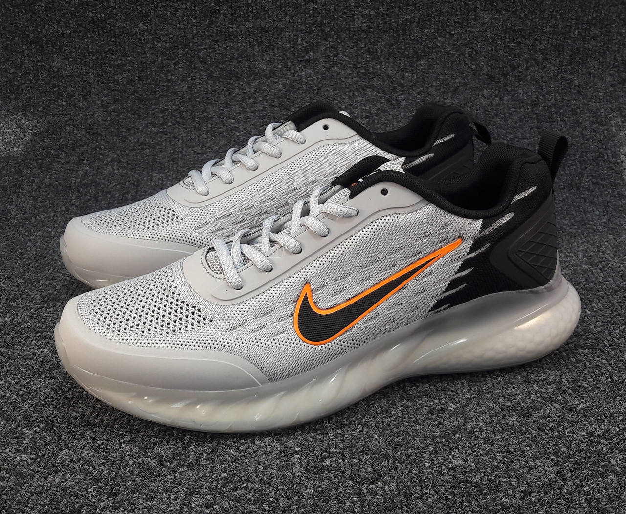 

Кроссовки мужские Nike светло-серые (р.41,42,43,44,45,46), Светло-серый