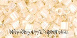 

Бисер треугольный TOHO TG-08-147