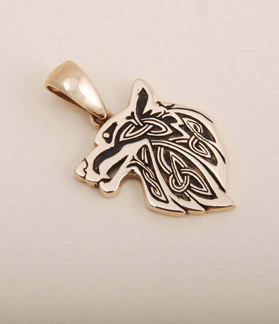 

Кулон Кельтский волк бронза