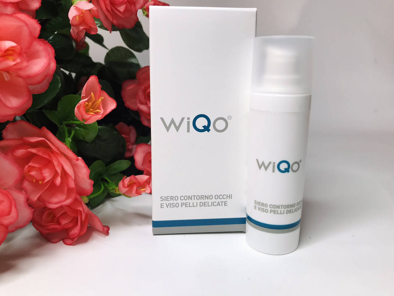 

WIQOmed Eye Contour and Facial Serum for Dеlicate Skin Сыворотка для контура глаз и чувствительной кожи