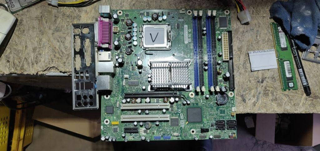 

Мат. плата Intel D945GTP LGA775 i945G PCI-E+SVGA+LAN SATA MicroATX 4DDR2 № 200506