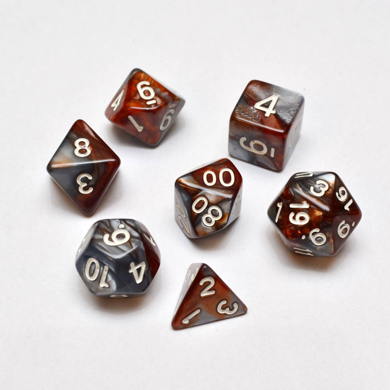

Набор кубиков d00, d4, d6, d8, d10, d12, d20 Цвет GR03