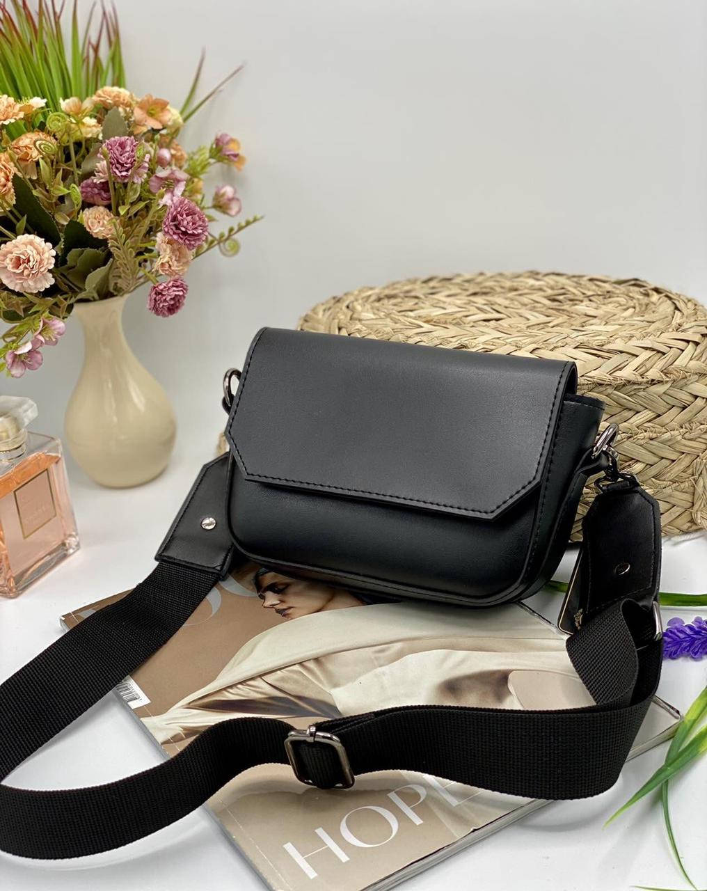 

Сумочка женская кросс-боди прямоугольная с клапаном 20*15 см Nata, Черный