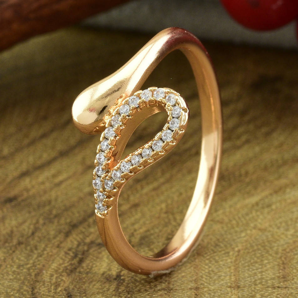 

Кольцо Xuping 15181 ширина 11 мм белые фианиты позолота 18К размер 20