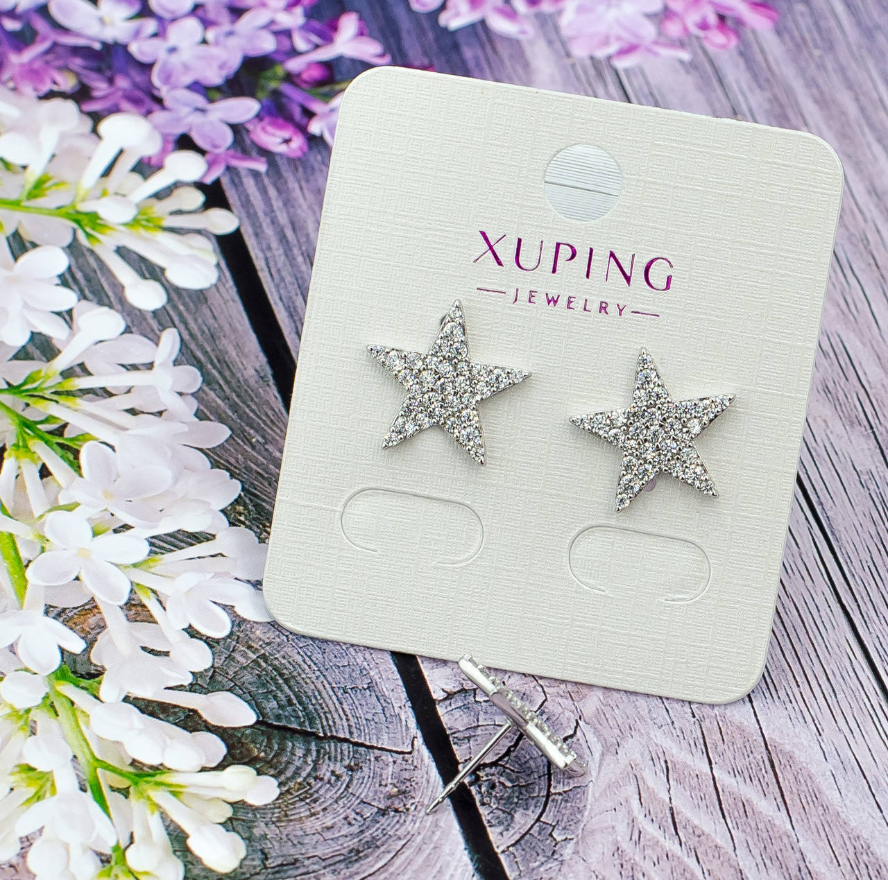 

Серьги Xuping с белыми фианитами, в виде звезды - белая позолота.