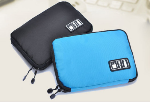 

Сумка-органайзер для проводов, портативных устройств, зарядок и прочих гаджетов (8 РАСЦВЕТОК)