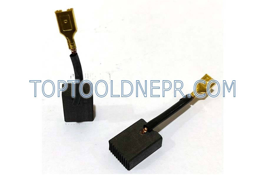 

Угольная щетка 6х11 мама сбоку