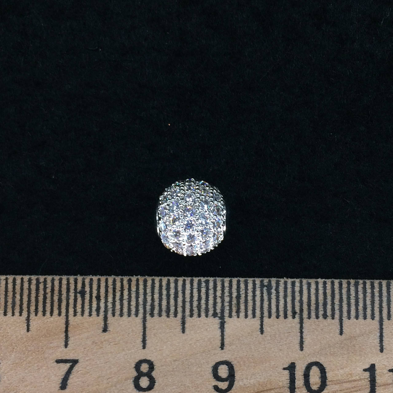 

Бусина с фианитами 10мм цвет серебро (гиппоаллергенный сплав)