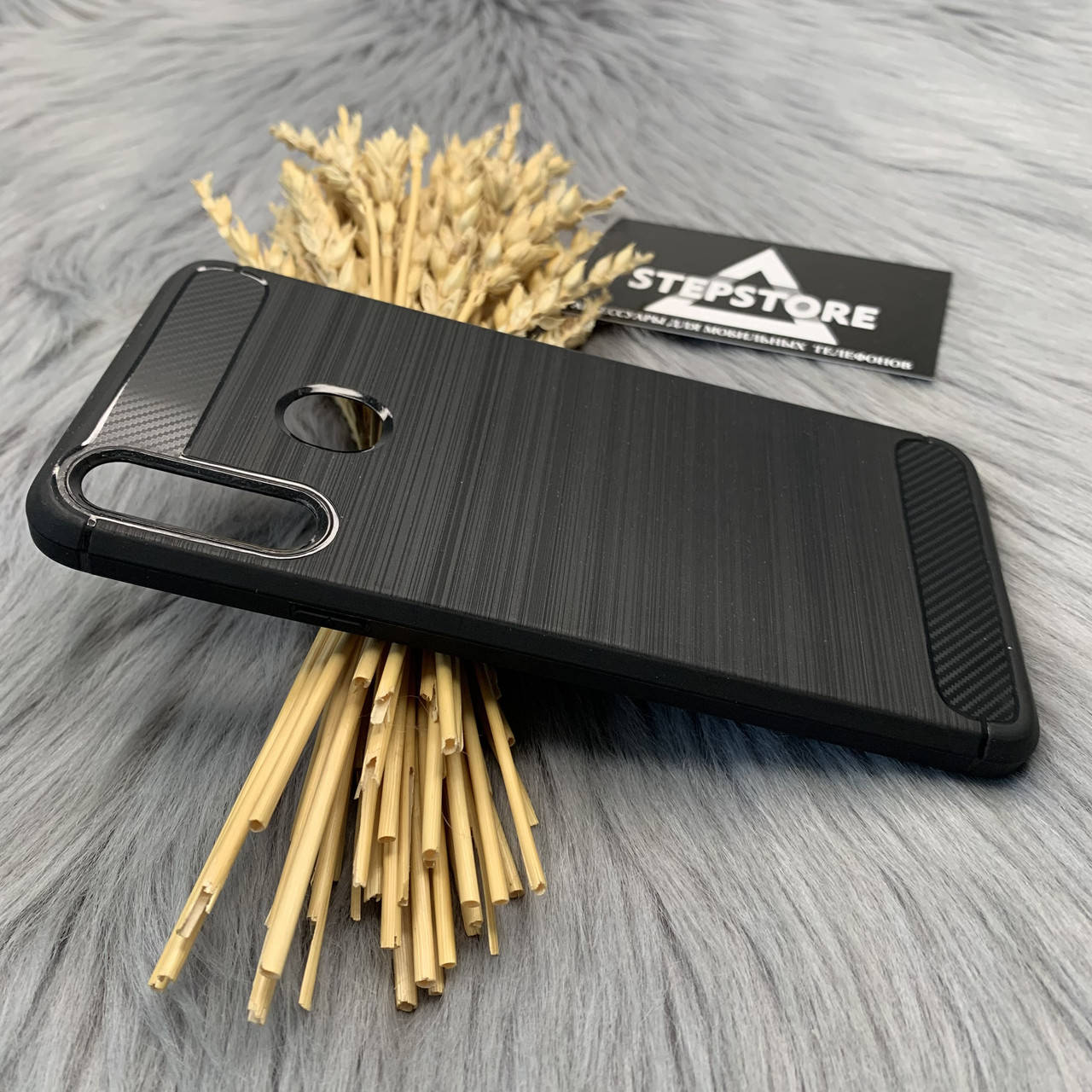 

Чехол с карбоновыми вставками для Samsung A20s (А207) толстый противоударный черный