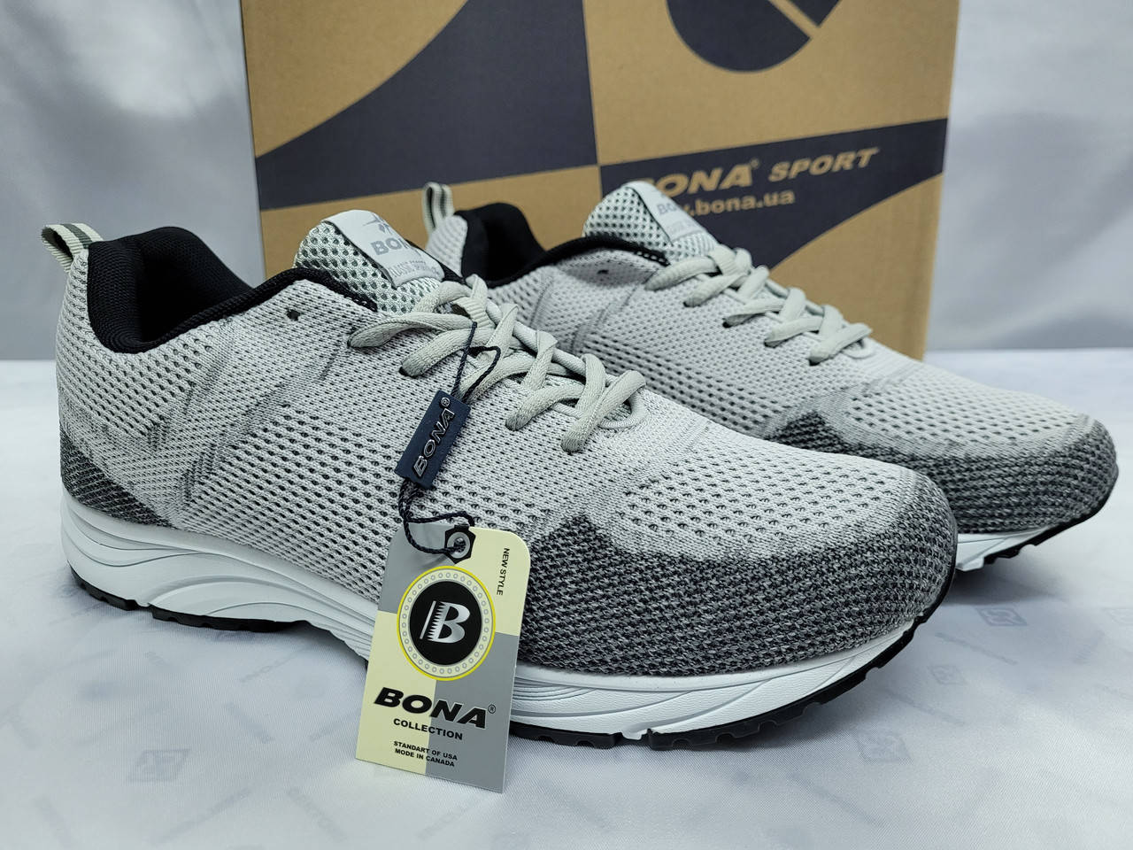 

Летние комфортные серые кроссовки текстильные Bona, Серый