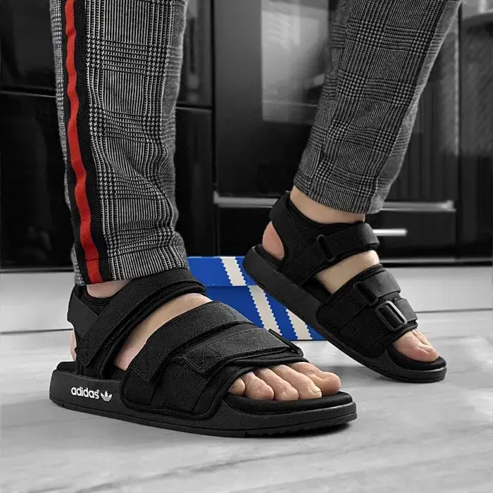 

Мужские сандалии Adidas Adilette Sandals черные, Черный