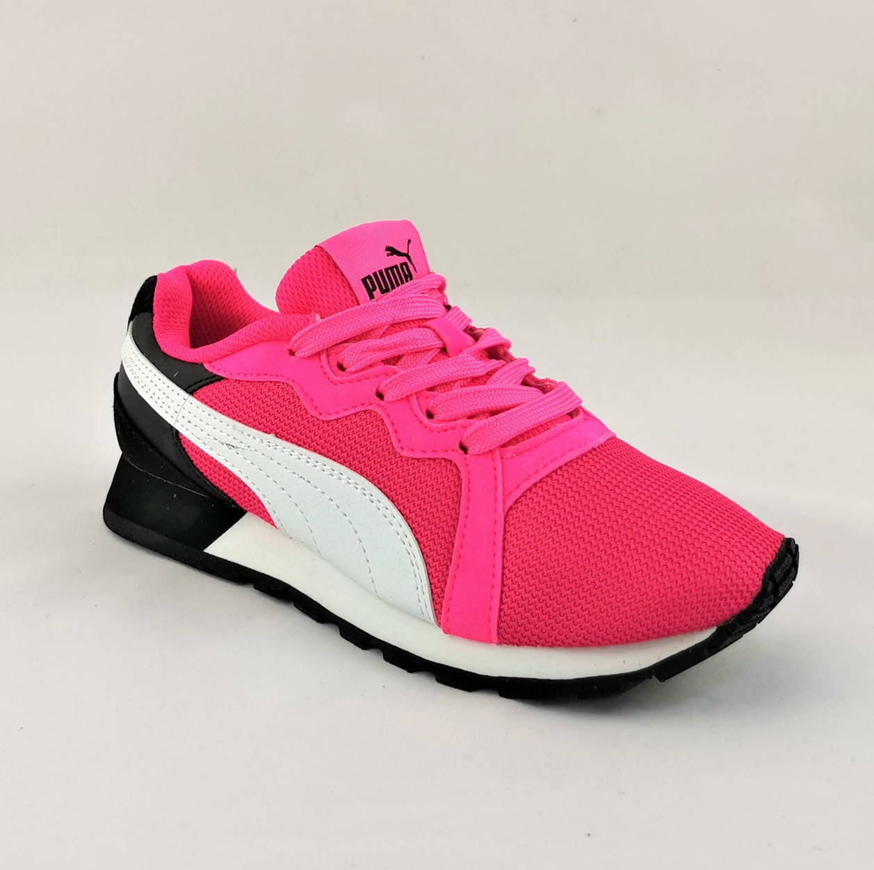 

Женские Кроссовки PUMA Розовые Пума Летние Весенние Текстиль Размеры 36 37 38 39 40, Розовый