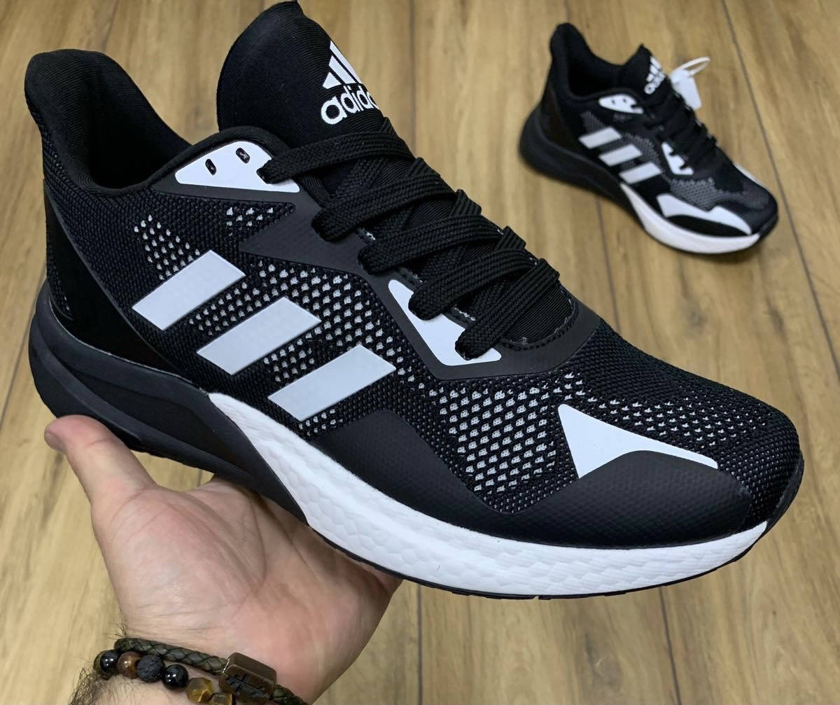 

Кроссовки мужские adidas 44