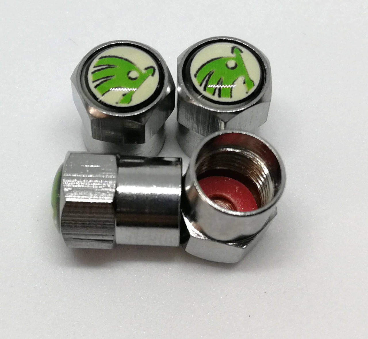 

Колпачки на ниппеля SKODA