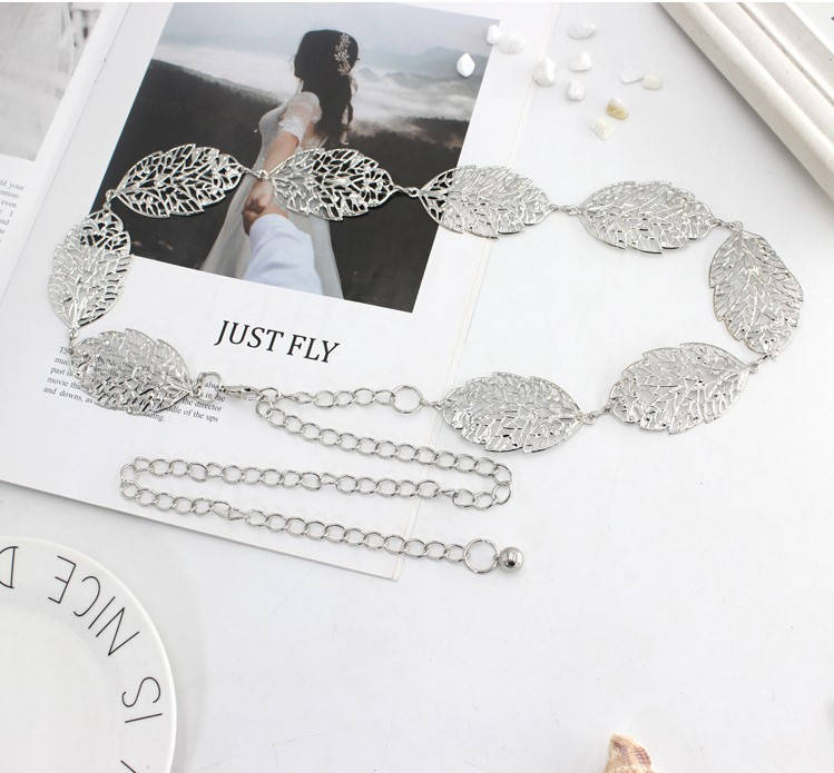 

2154 Женский ремень ( цепочка) серебристый