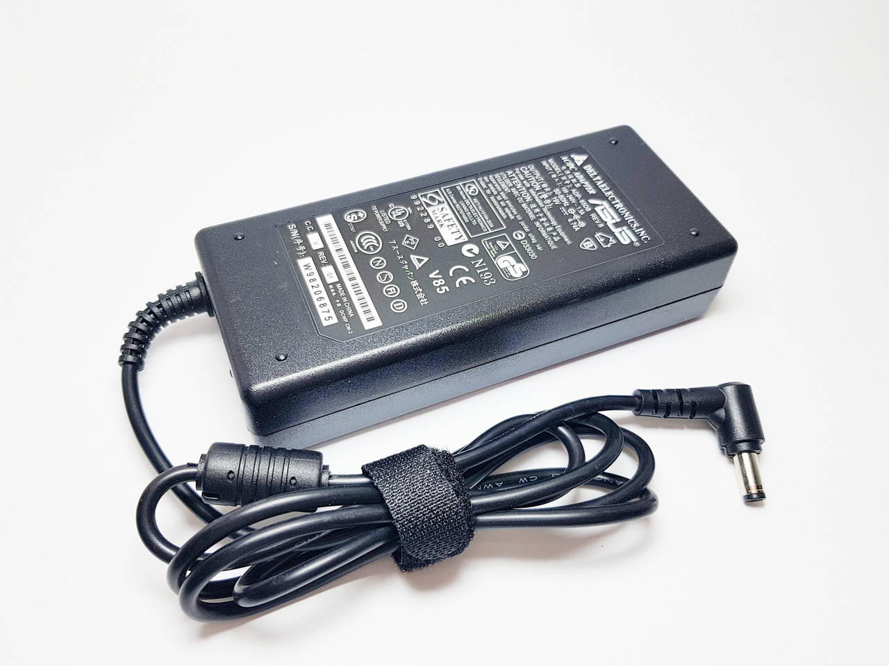 

Блок питания для ноутбука Asus 90W 19V 4.74A 5.5x2.5mm