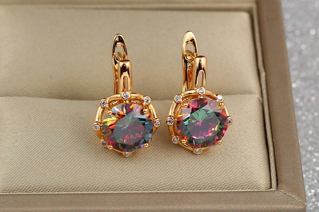 

Серьги Xuping Jewelry хамелеоны темные восьмигранники 1.8 см золотистые