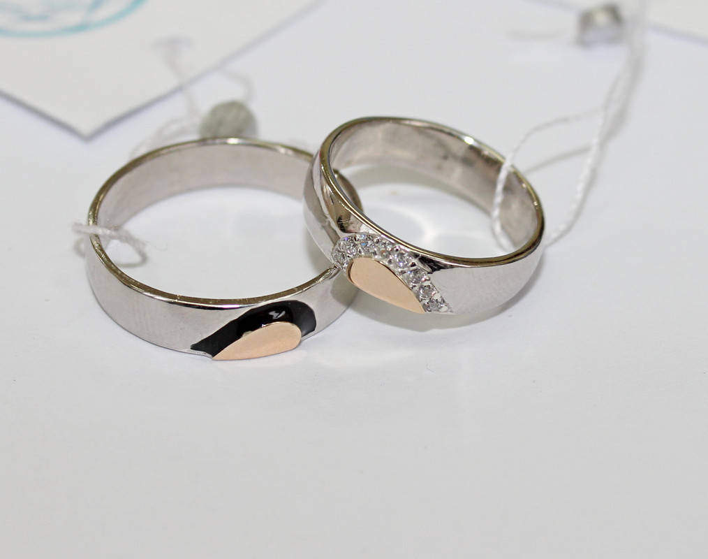 

Парные обручальные кольца "Одно на двоих"