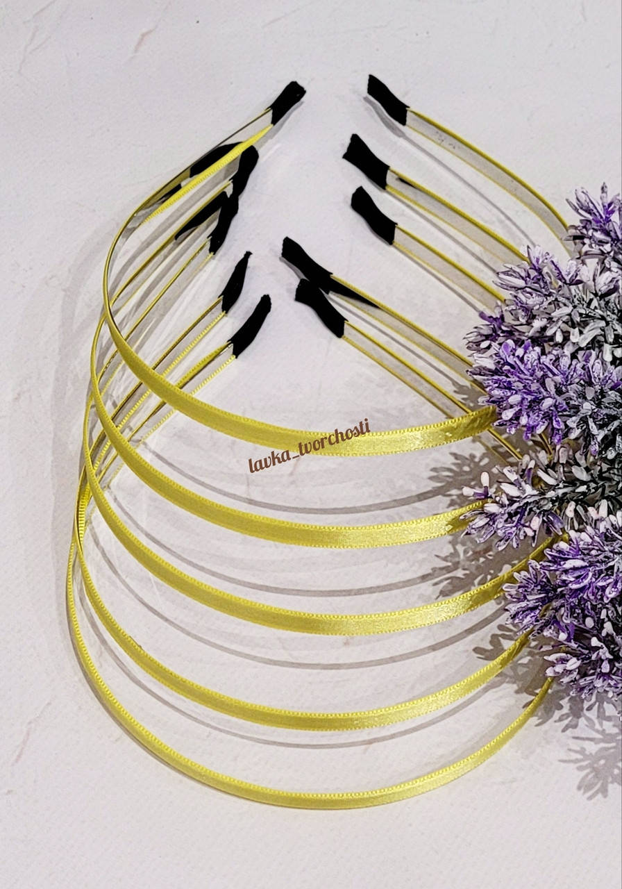 

Ободок з атласною стрічкою жовтий 0,7см