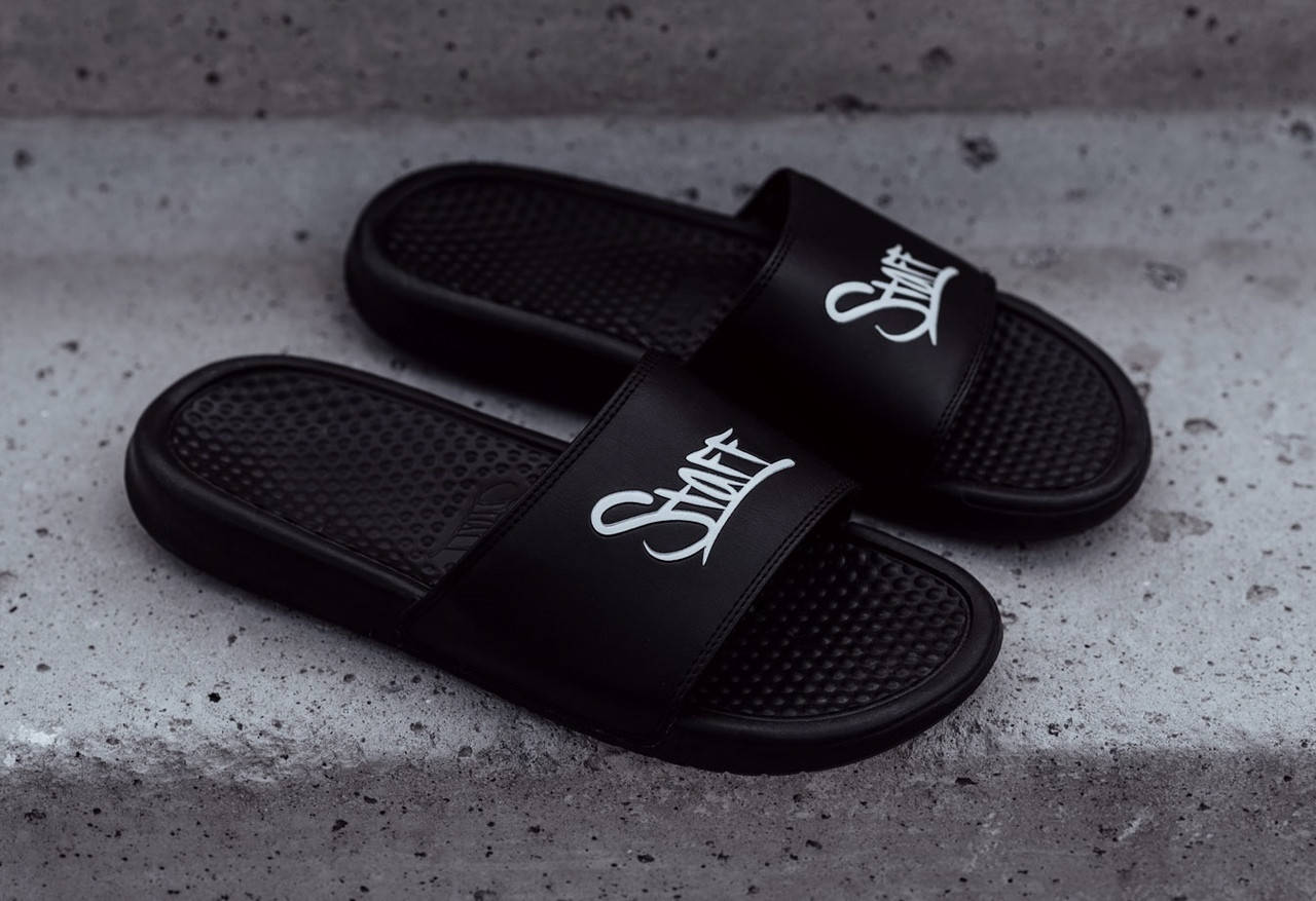 

Тапочки Staff black logo