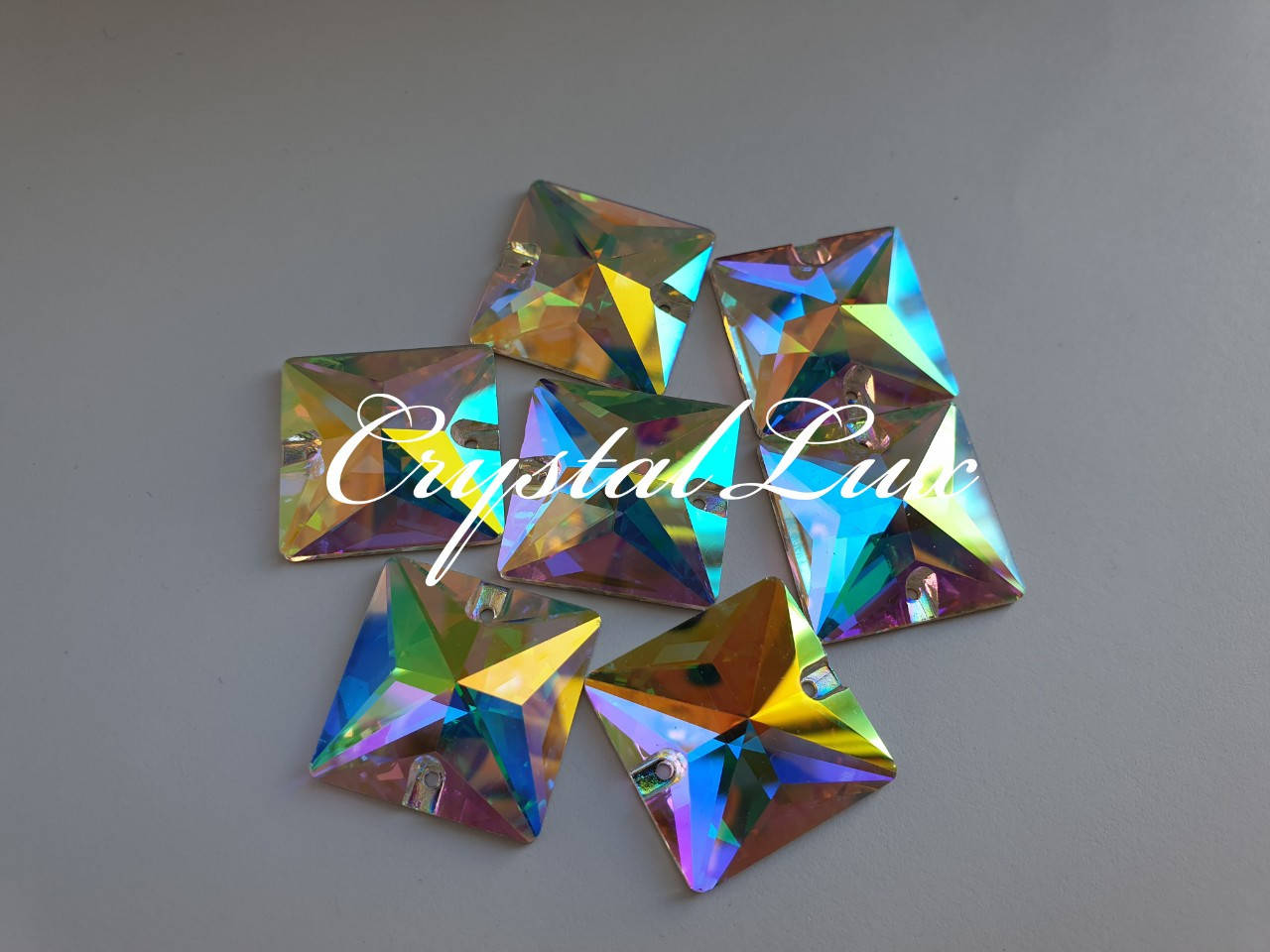 

Стразы пришивные Lux Квадрат 14мм. Crystal AB