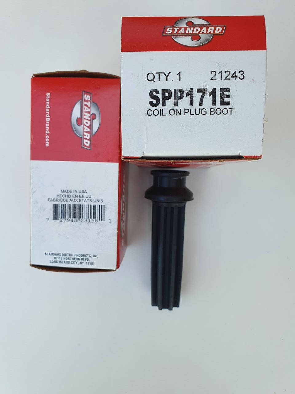 

Наконечник катушки зажигания Ford Fusion 2.0; SMP SPP171E