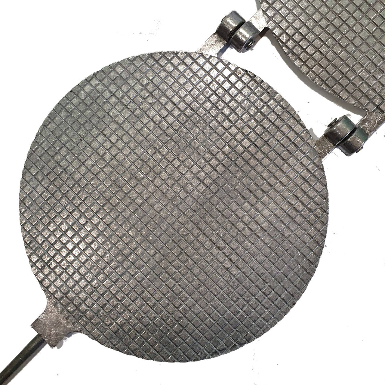 

Форма алюминиевая для выпечки печенья "Вафельница" круглая с деревянными ручками