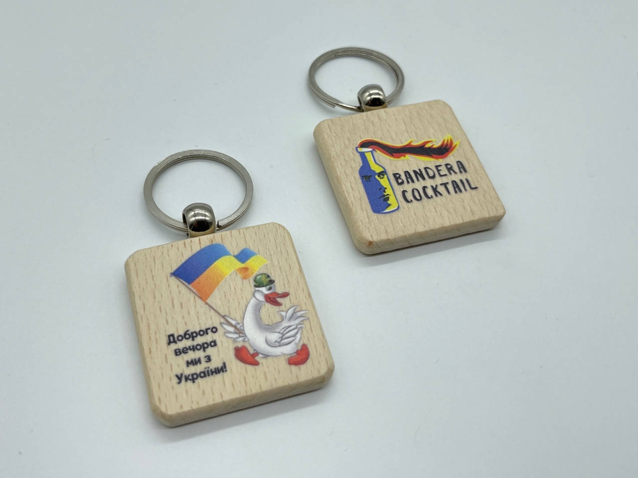 

Брелок деревянный с гравировкой. MADE IN UKRAINE. 40х40мм