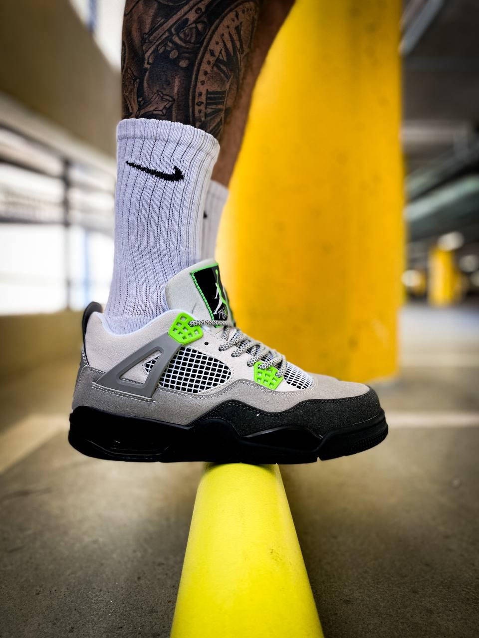 

Кроссовки мужские Nike Air Jordan 4 Retro SE 95 "Neon, Черный