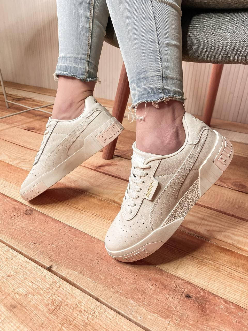 

Кроссовки женские Puma Cali Beig кеды повседневные женские бежевые пума кали, Бежевый