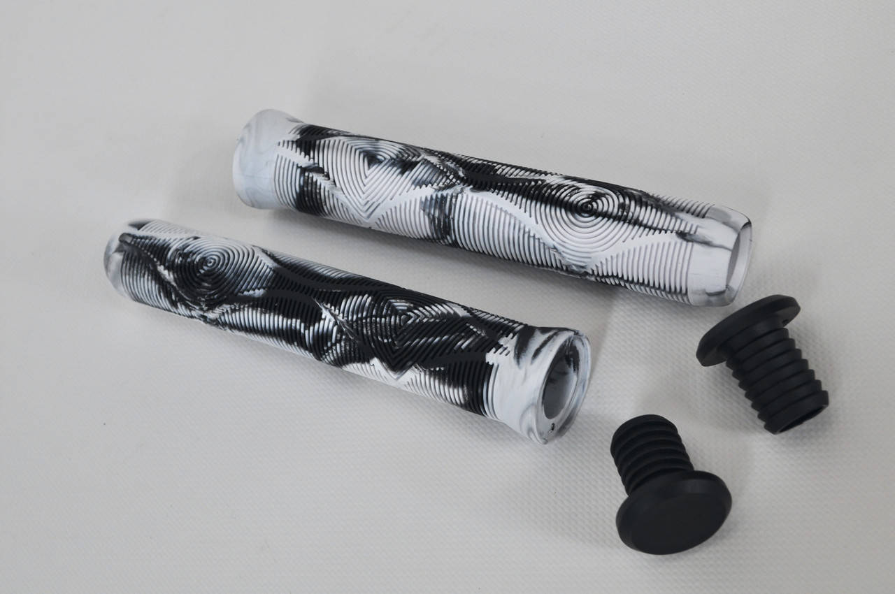 

Грипсы Explore для трюкового самоката 16 см серо-черные