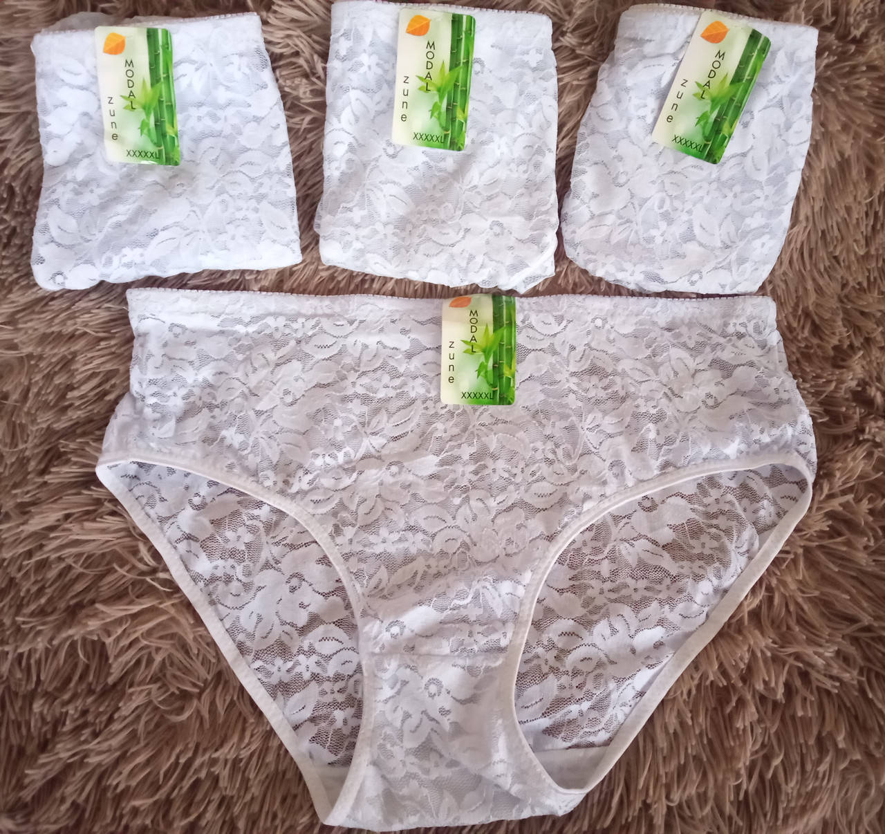 

Трусики женские кружевные р.54, Разные цвета