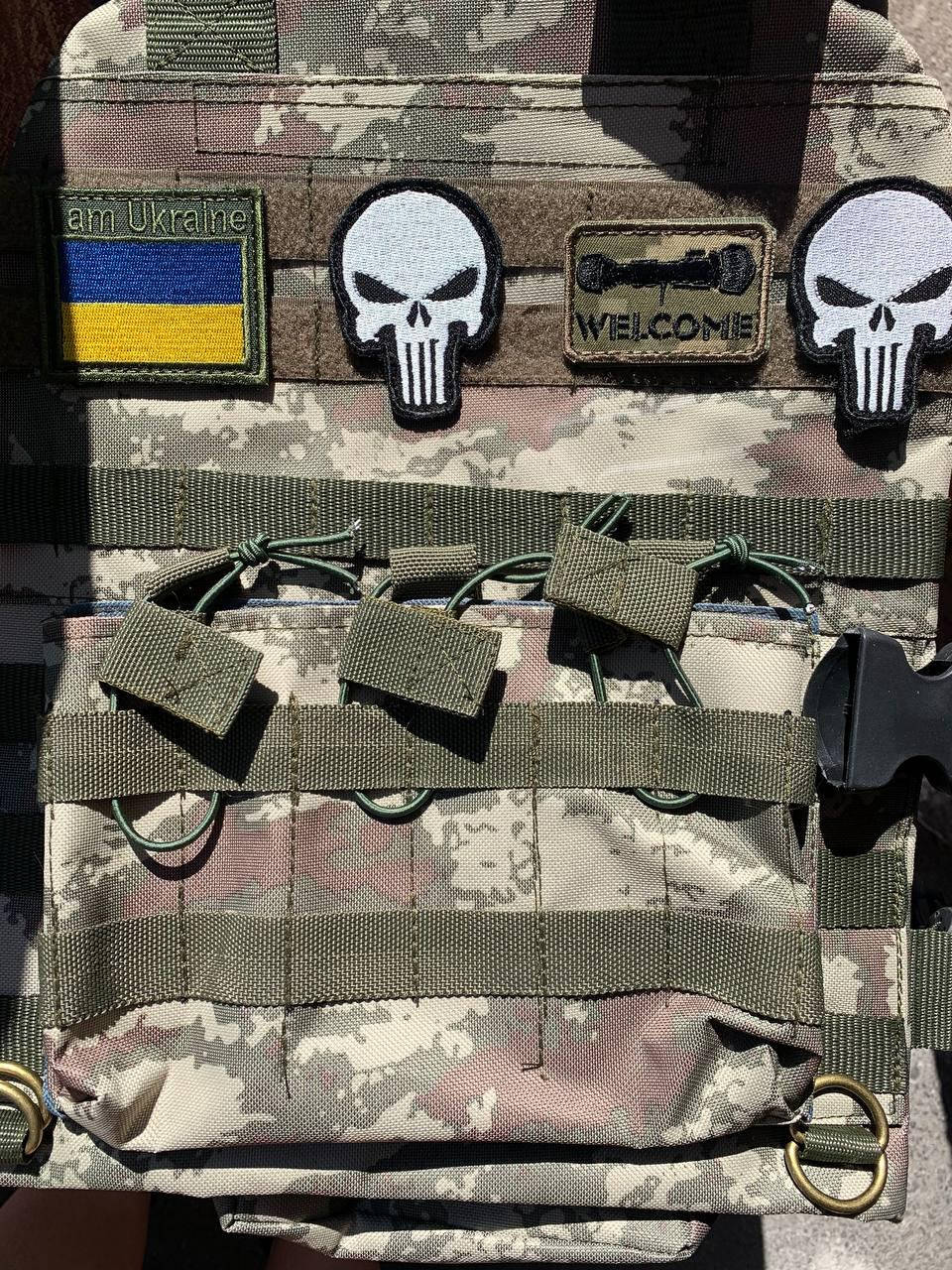 

Тактический жилет Плитоноска Cordura Premium подсумки под магазины и аптечку,шеврон в подарок (плиты на боках)