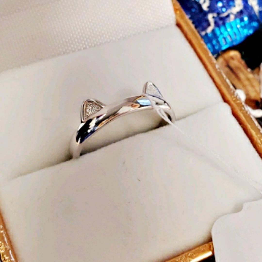 

Серебряное кольцо, безразмерное колечко, кошка, кошечка
