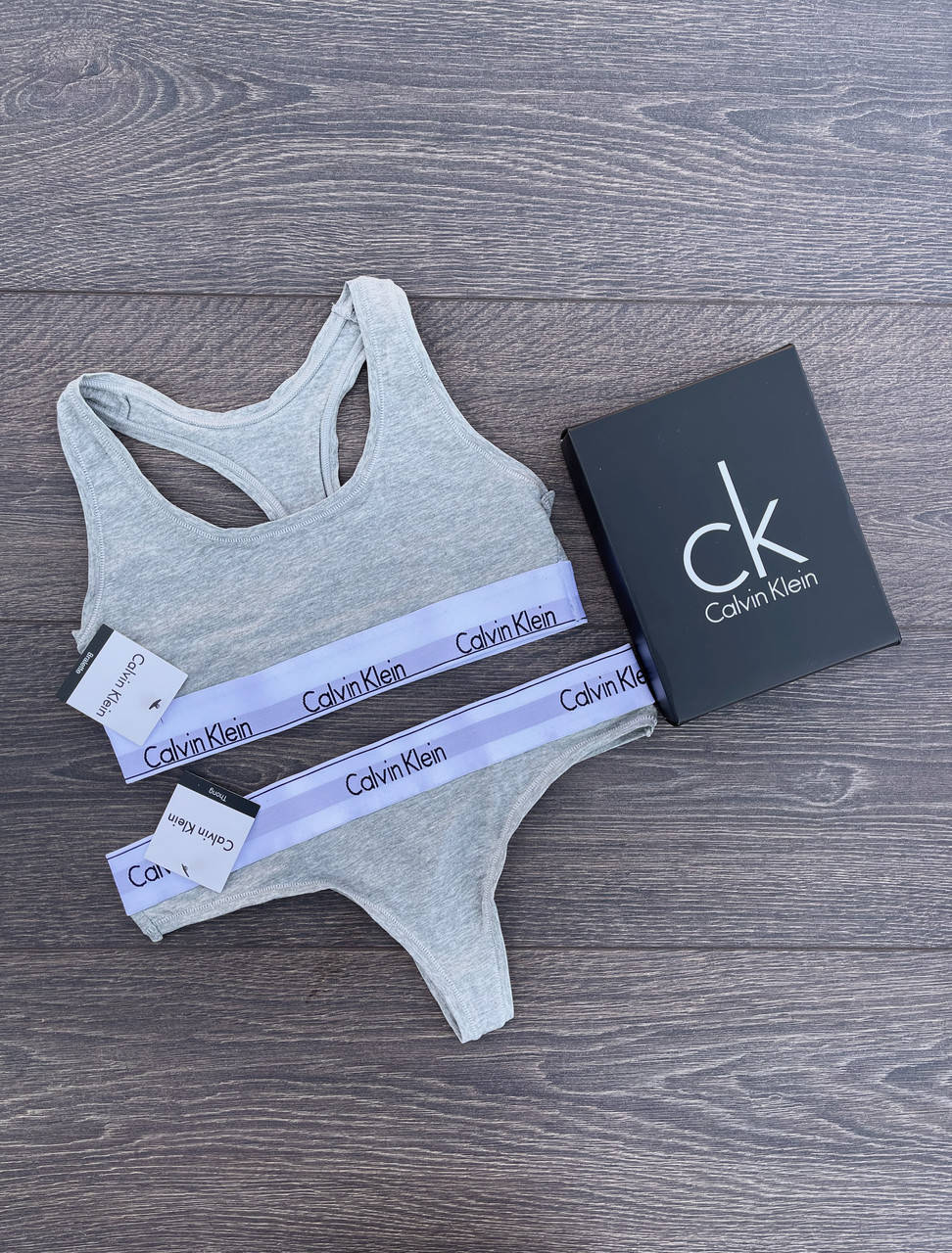 

Женский комплект белья Calvin Klein топ+стринги серый M