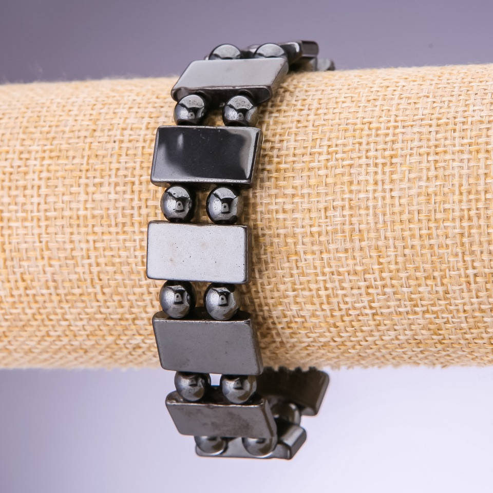 

Браслет Гематит на резинке звено 18х10мм