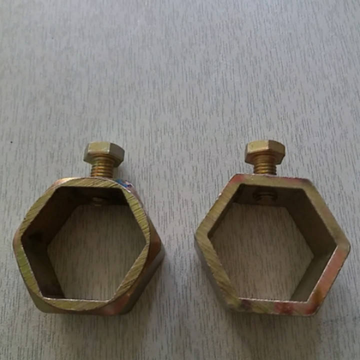 

Крепеж пыльника оси колес редуктора редуктора под ВОМ