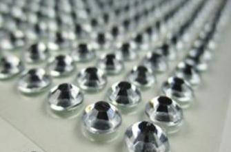 

Клеевой камень на планшете 8 мм(220 шт) белый