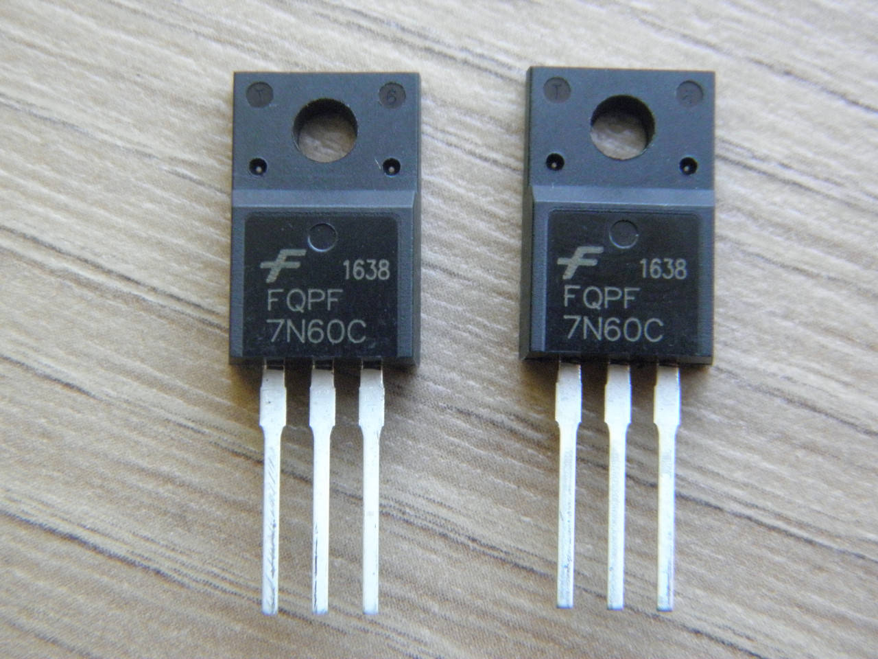 

Транзисторы FQPF7N60C SSS7N60B 7N60C 7N60