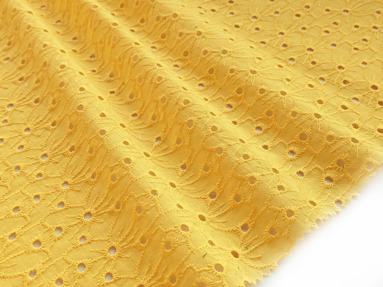 

Прошва ромашка, желтый