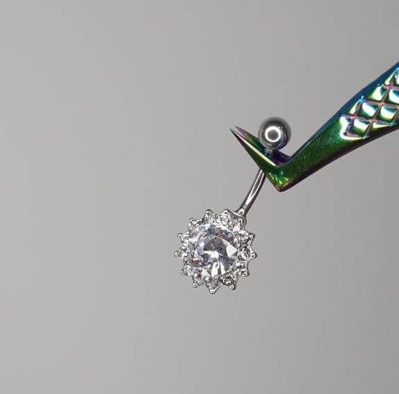 

Серьга для пирсинга пупка