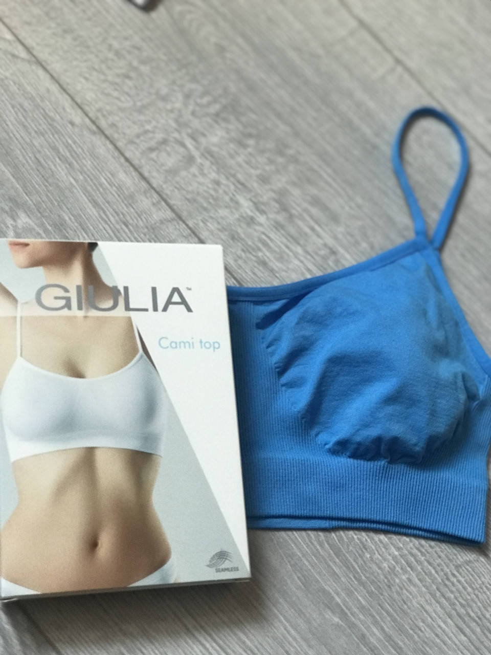 

БЕСШОВНЫЙ ТОП Giulia р. S/M - L/XL L/XL, Niagara