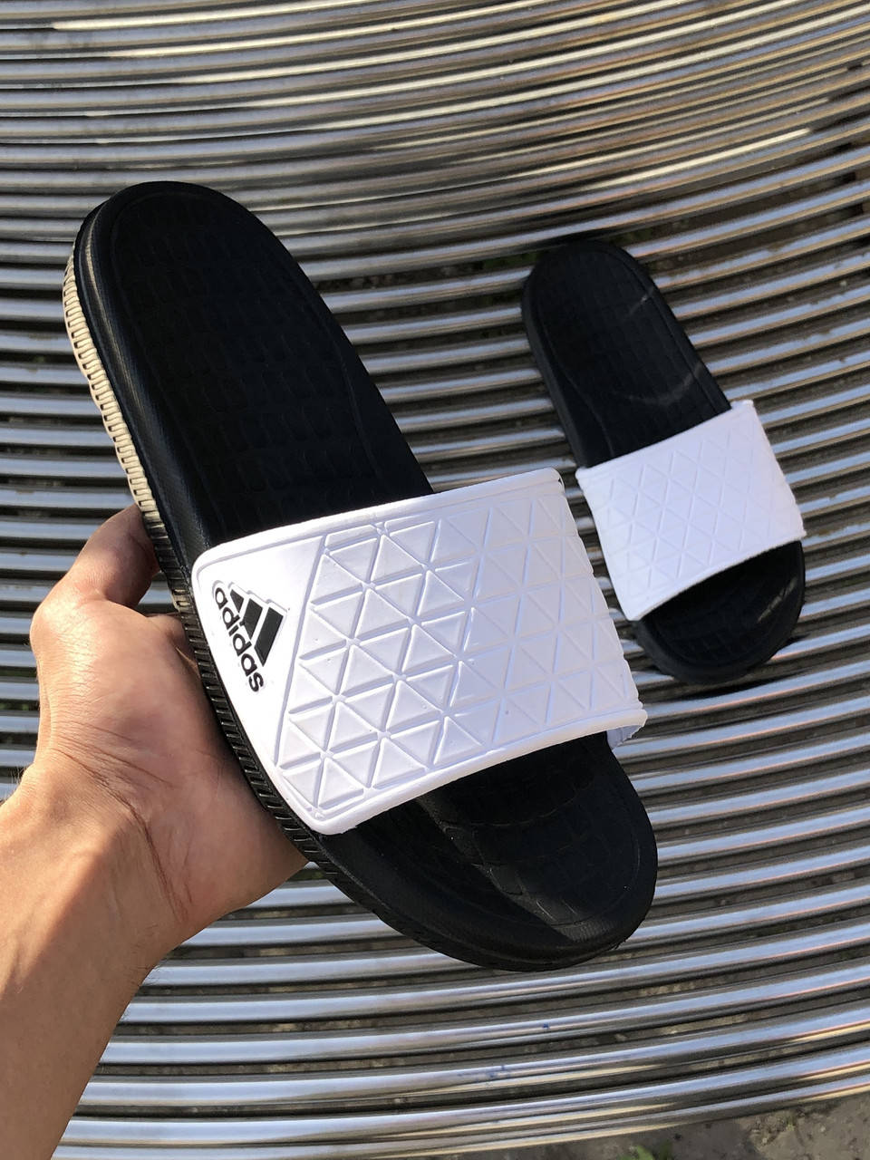 

Мужские шлепанцы Adidas, Черный