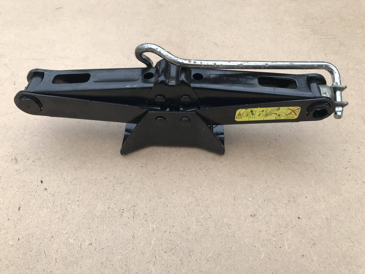 

Домкрат Peugeot 207 (Пежо 207)