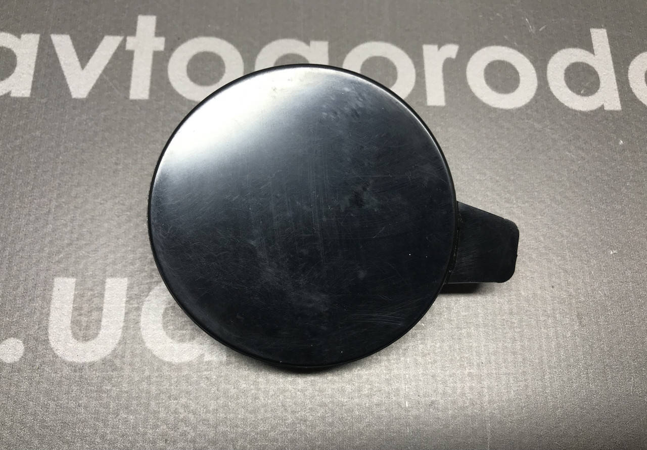 

Заглушка буксировочного крюка переднего бампера Tesla Model Y