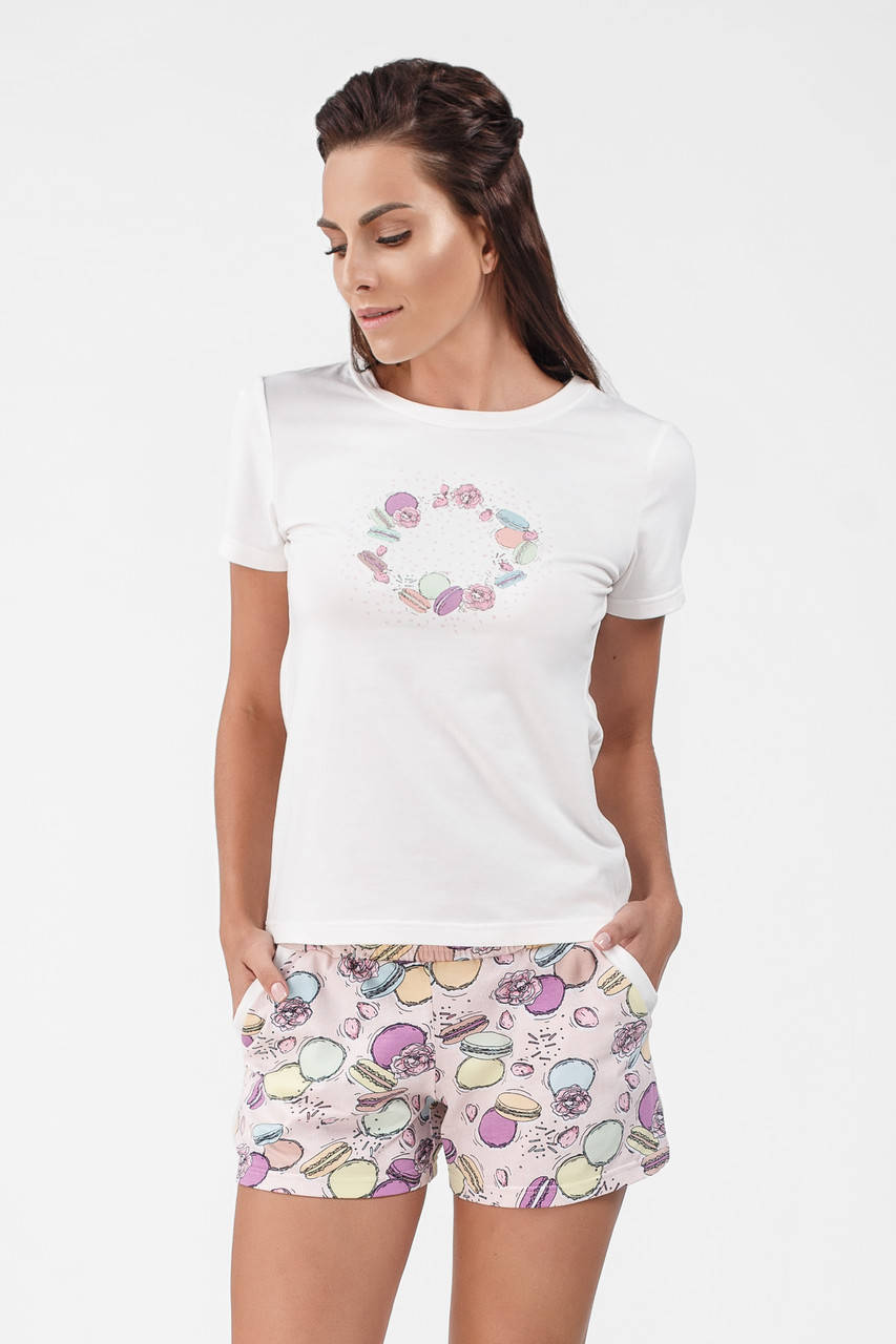 

Женская Пижама с шортами и футболкой ELLEN с французскими десертами" Макаруны "191/001
