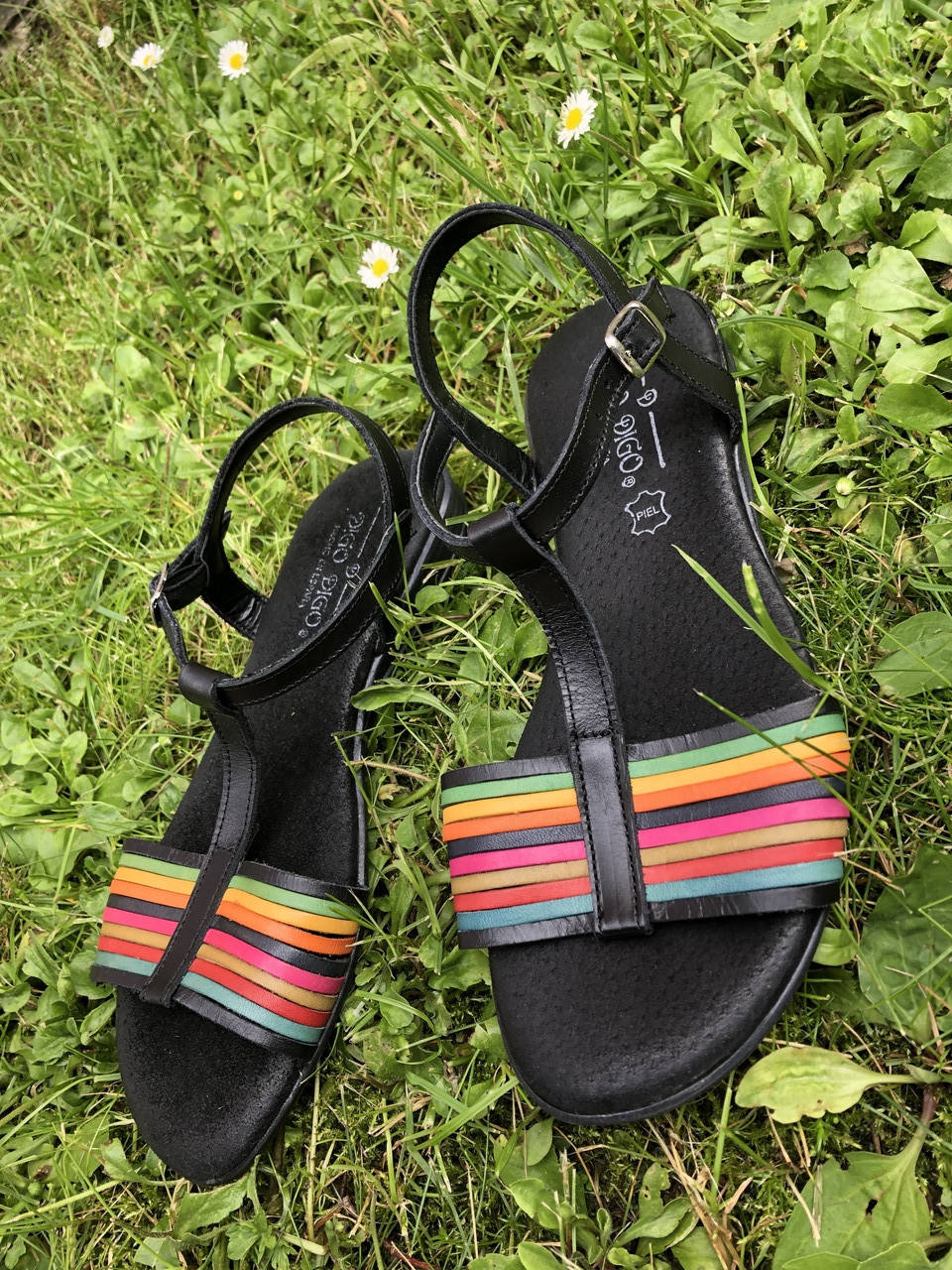 

Босоножки женские кожаные