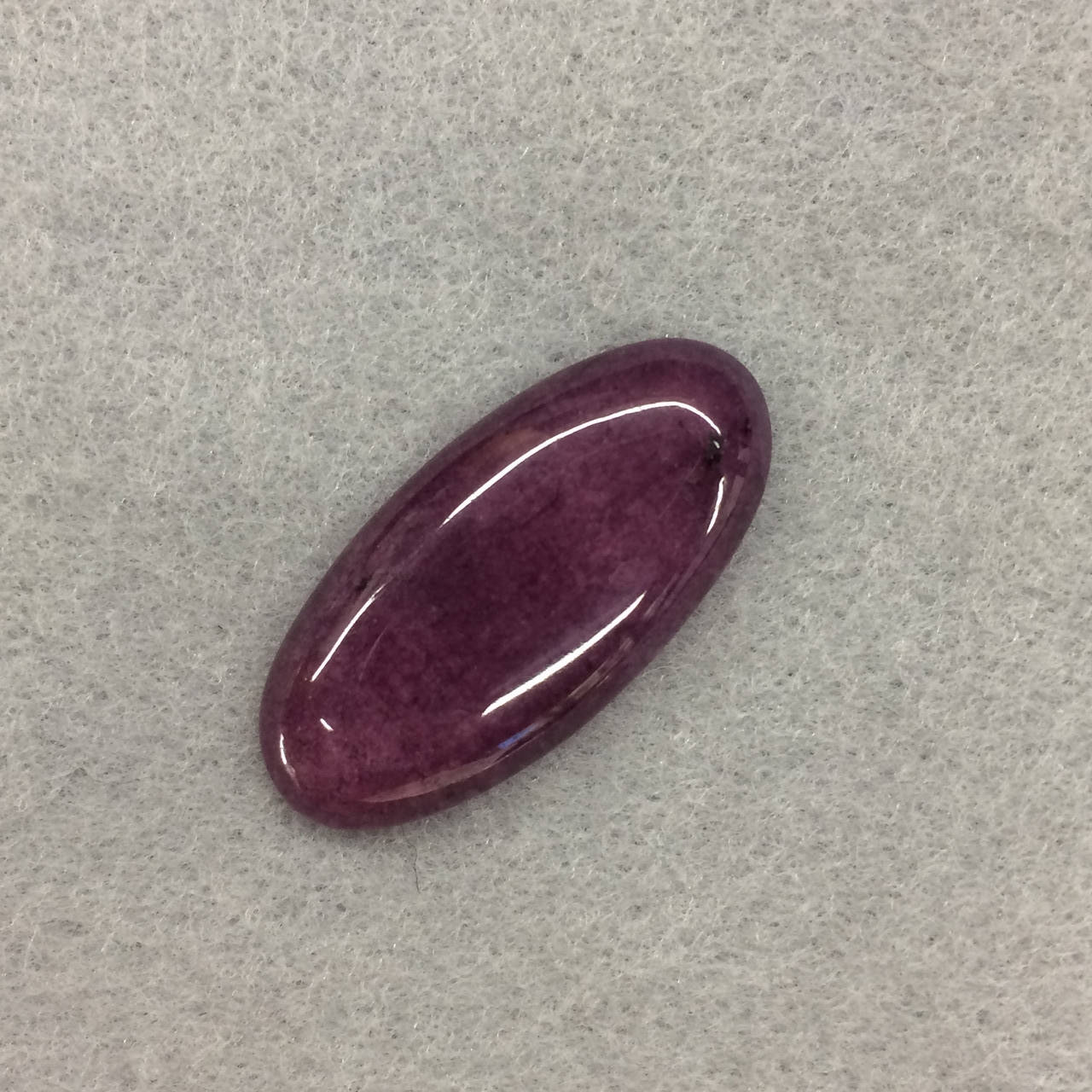 

Кабошон из Аметиста (кварц) 15*30мм